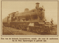 871866 Afbeelding van een stoomlocomotief in gebruik bij de Nederlandsche Spoorwegen.